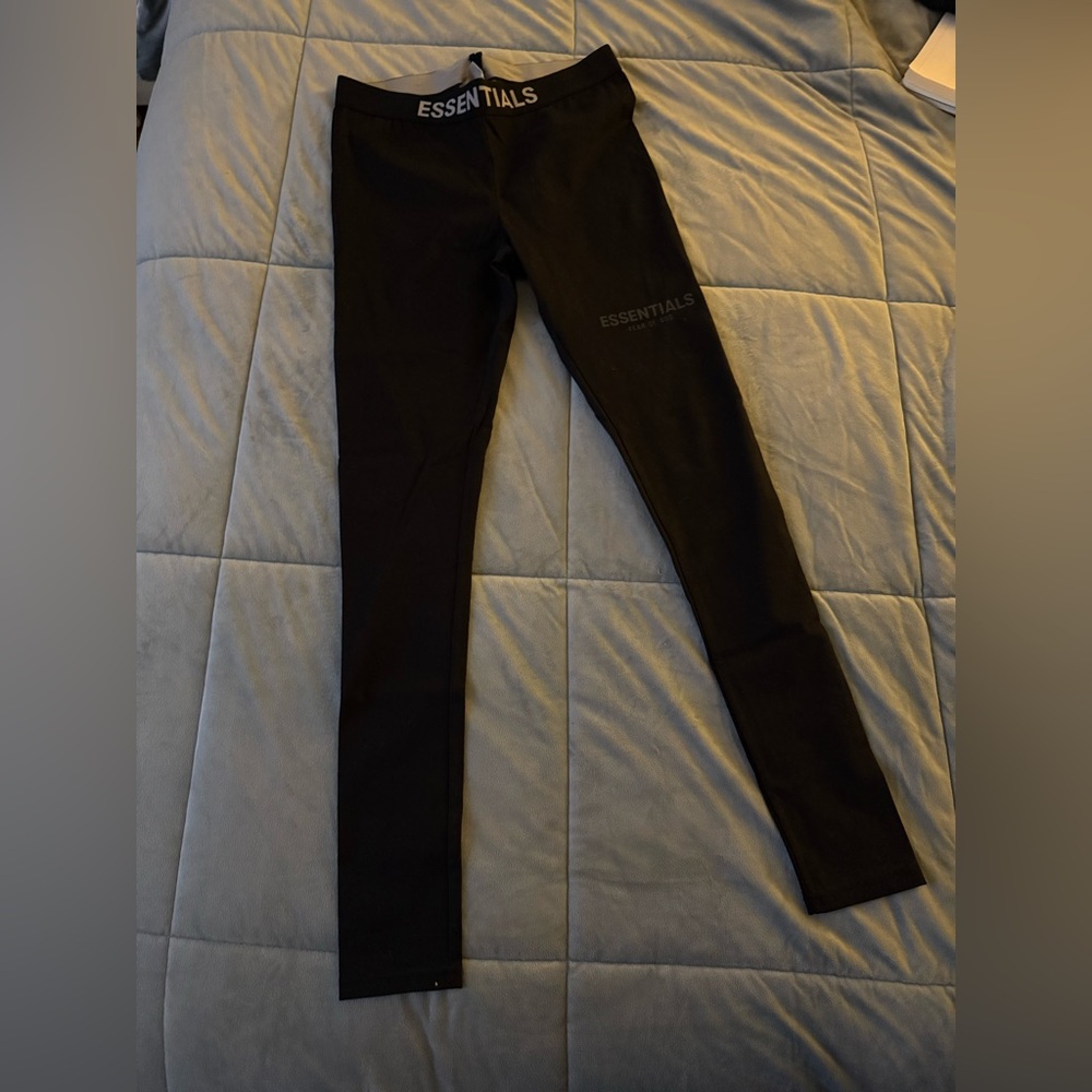 Black Essentials Leggings